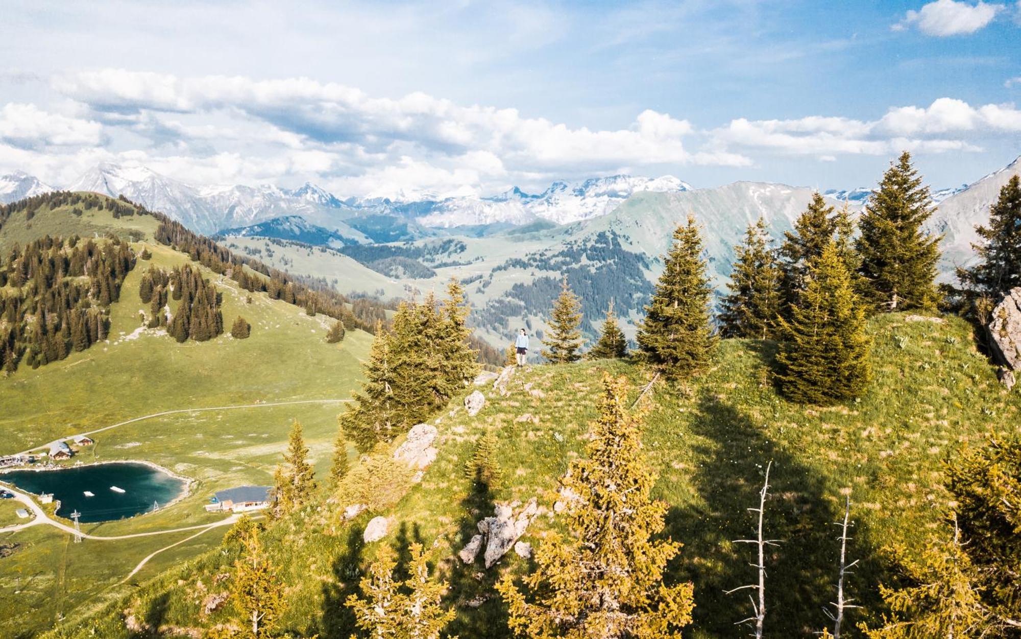 Saanen Gstaad Youth Hostel Exteriör bild